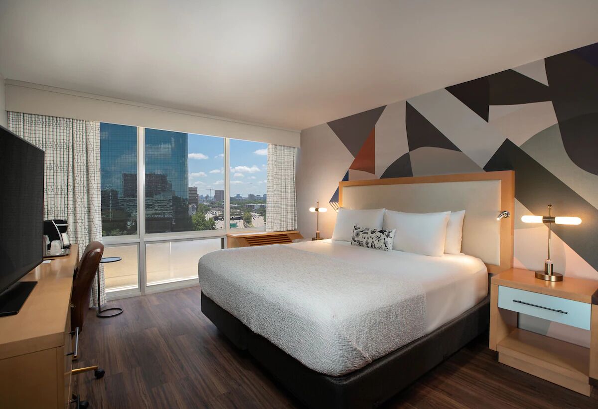 1 King Room in Dallas Downtown, The Beeman Hotel, Near City Highlights