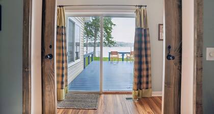 Vaughn Lake Escape: Ice Fishing, Snowmobiling & Fireside Relaxation – Winter at Vaughn Lake!