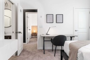15 bedrooms, desk, iron/ironing board, free WiFi