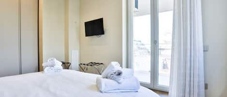 1 bedroom, iron/ironing board, WiFi, bed sheets