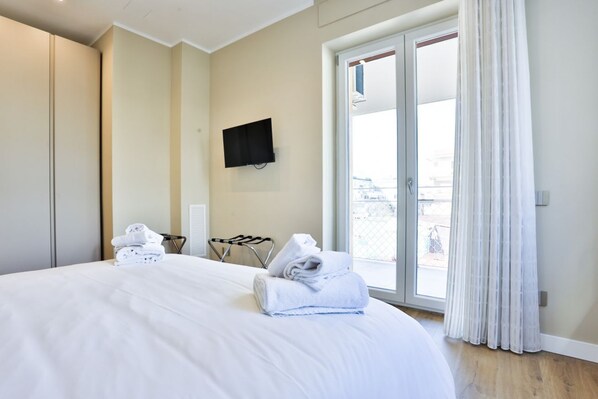 1 habitación, tabla de planchar con plancha, wifi y ropa de cama