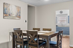 Dining - Dog Friendly Creek-Side Getaway (Carnegie)