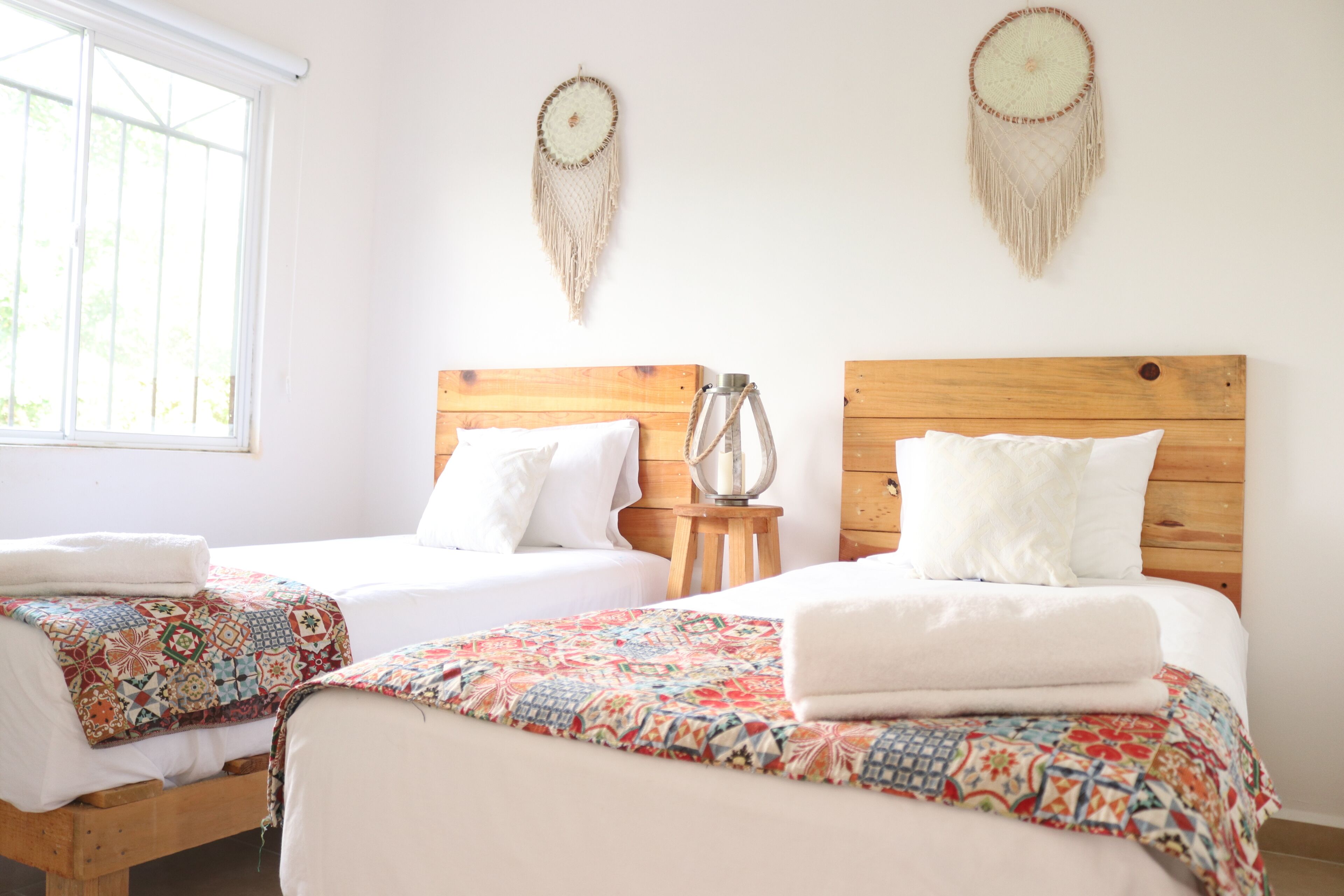 2 quartos, ferros/tábuas de passar roupa, Wi-Fi de cortesia