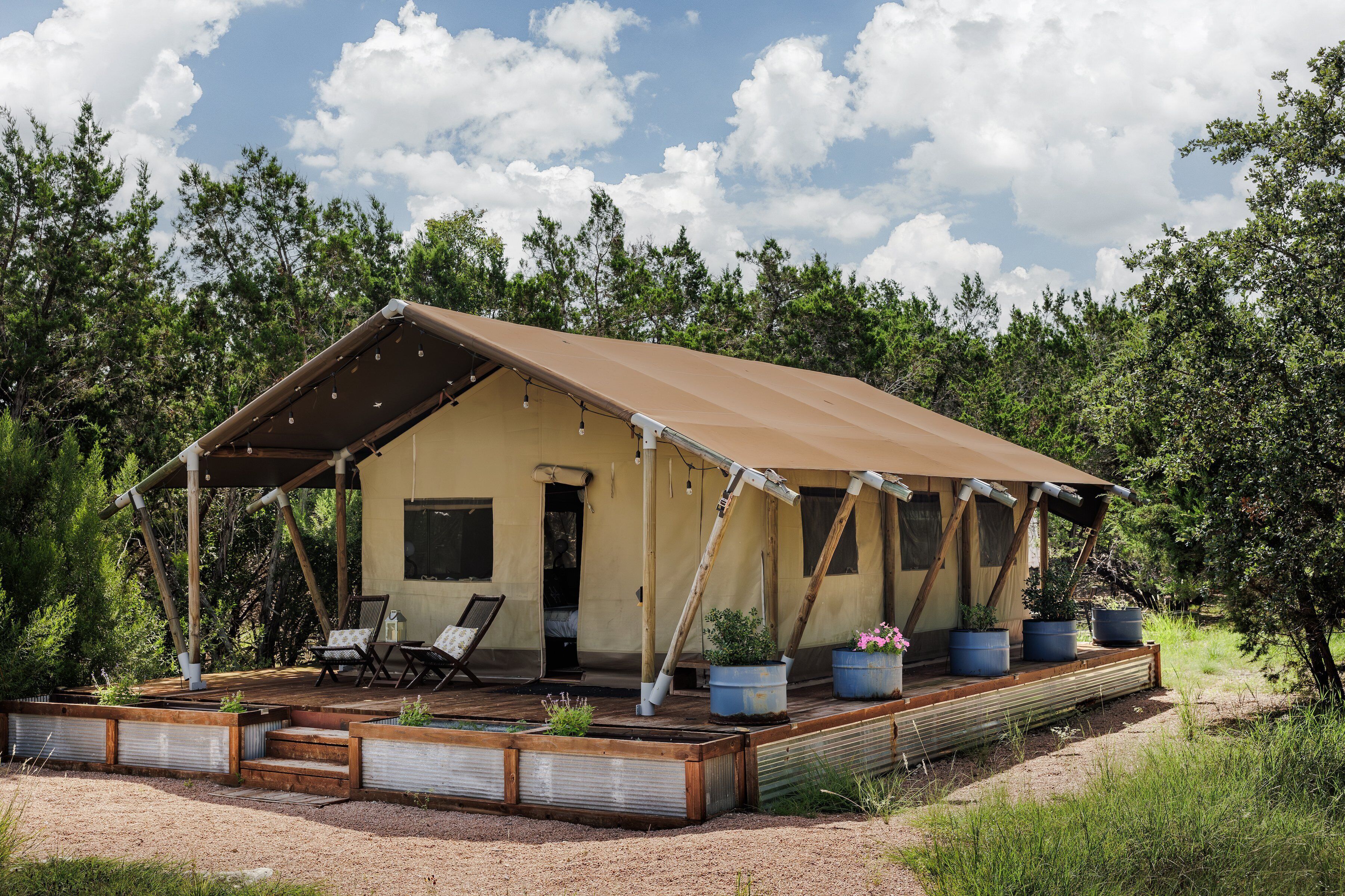 Dripping Springs Homestead - Safari Tent + Recreational Pavilion +Pool!