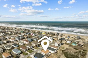Beach nearby - 5070- Beach Fort, Beach Fort: 4-bedroom, 2-bathroom house, short walk to the beach. (Kill Devil Hills)