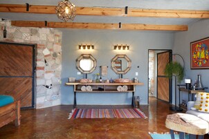 Ropa de cama de alta calidad, cubrecamas y colchones con efecto memoria 