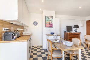 Frigorifero, forno, lavastoviglie, macchina per tè/caffè