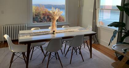 The Huron- large family friendly home with unforgettable views