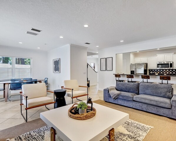 TV - Sandy Toes & Poolside Vibes - 2/2 POOL Jax Beach (Jacksonville Beach)