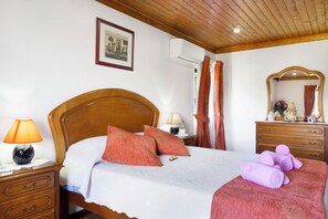 3 sovrum, strykjärn/strykbräda, gratis wi-fi och sängkläder