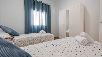 8 habitaciones, tabla de planchar con plancha y wifi gratis