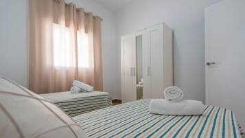 8 bedrooms, iron/ironing board, free WiFi, bed sheets