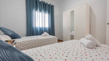 8 chambres, fer et planche Ă repasser, Wi-Fi gratuit, draps fournis