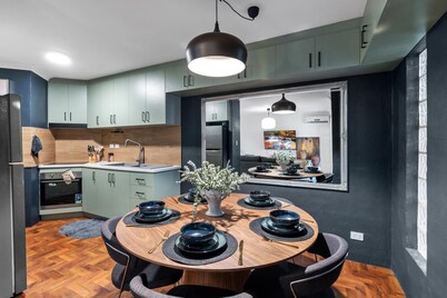 Leafy central stylish apartment in great location.