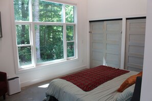 4 chambres, bureau, accès au Wi-Fi (inclus), literie fournie