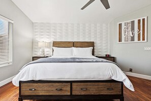 5 soverom, skrivebord, strykejern/-brett og wi-fi (inkludert)