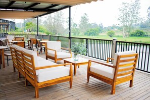 Exclusive House | Living area