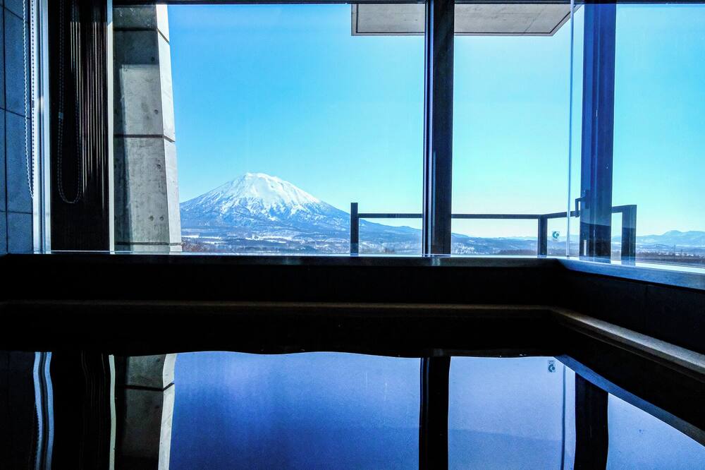 Miru Nozomi Views