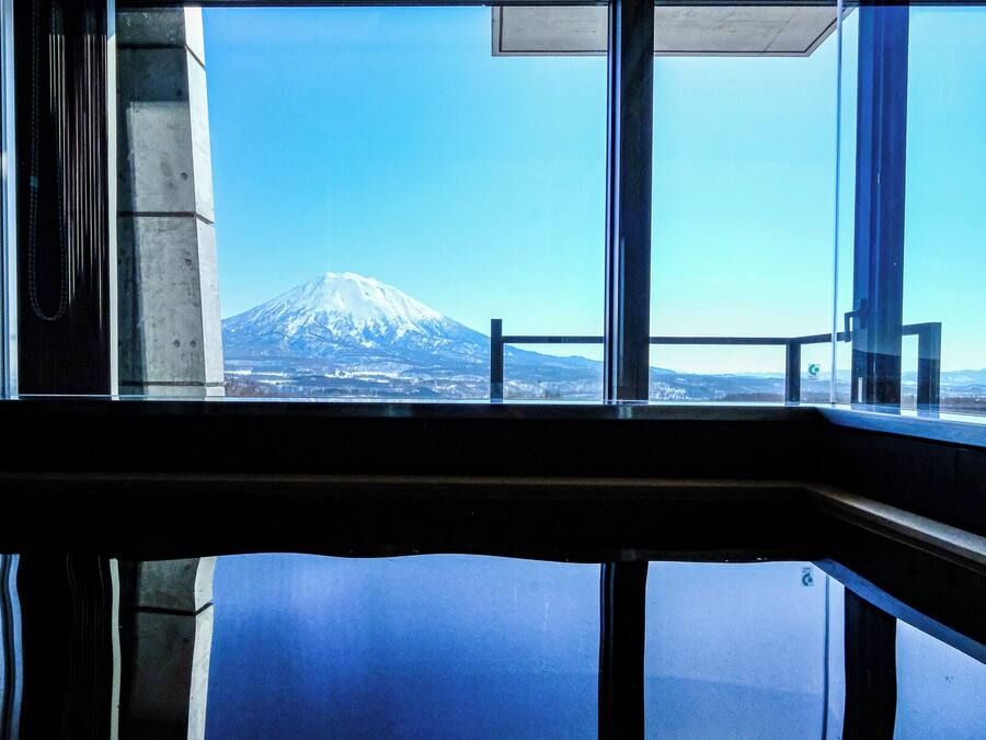 Penthouse, niet-roken (Penthouse Yotei View) | Badkamer | Een haardroger, badjassen, handdoeken