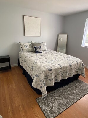 5 slaapkamers, een strijkplank/strijkijzer, gratis wifi, beddengoed