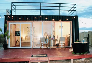 Terrace/patio - Unique Getaway for Couples  (Cleveland)