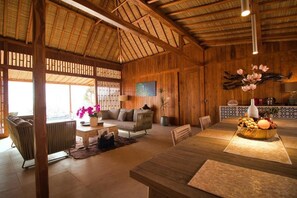 Villa – exclusive, 2 soverom, havutsikt, ved basseng | Oppholdsområde | Printere