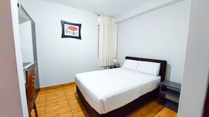 Wi-Fi de cortesia, roupa de cama