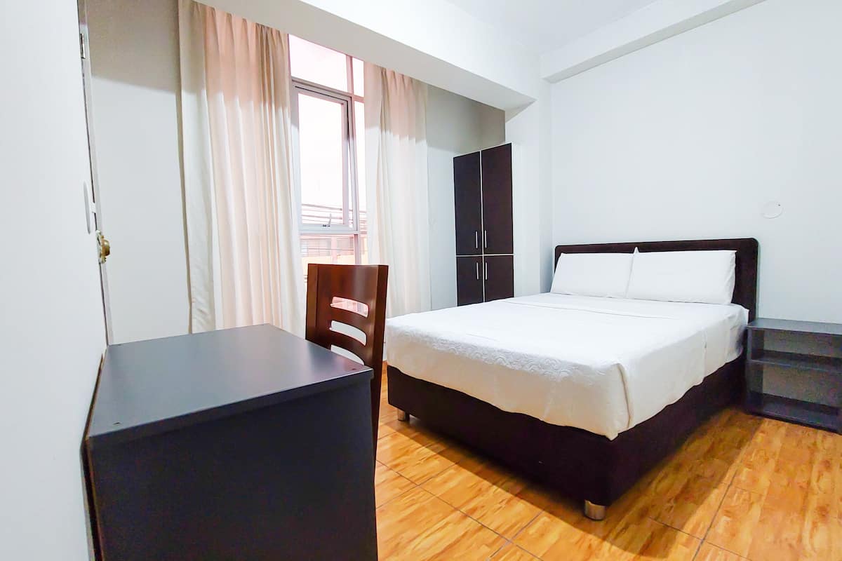 Standard Double Room, 1 Double Bed, Private Bathroom, City View