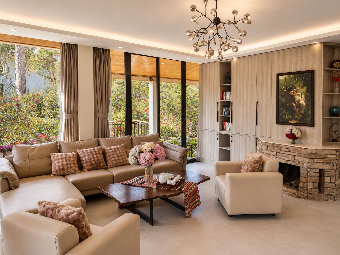 VILLA DELUXE | Living area | 24-inch TV with premium channels