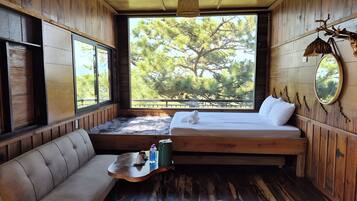 BUNGALOW 01 DOUBLE BED | Egyptian cotton sheets, premium bedding, minibar, individually furnished