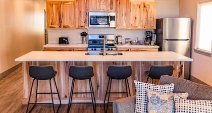 Lakeshore Lodging Luxury Suites
