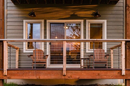 Lakeshore Lodging Luxury Suites