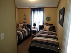 3 soverom, strykejern/-brett, wi-fi og sengetøy