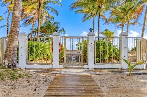 Sand Dollar Beachfront Condo! New upgrades, steps from the beach! Paradise!