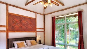 Cottage | デスク、WiFi