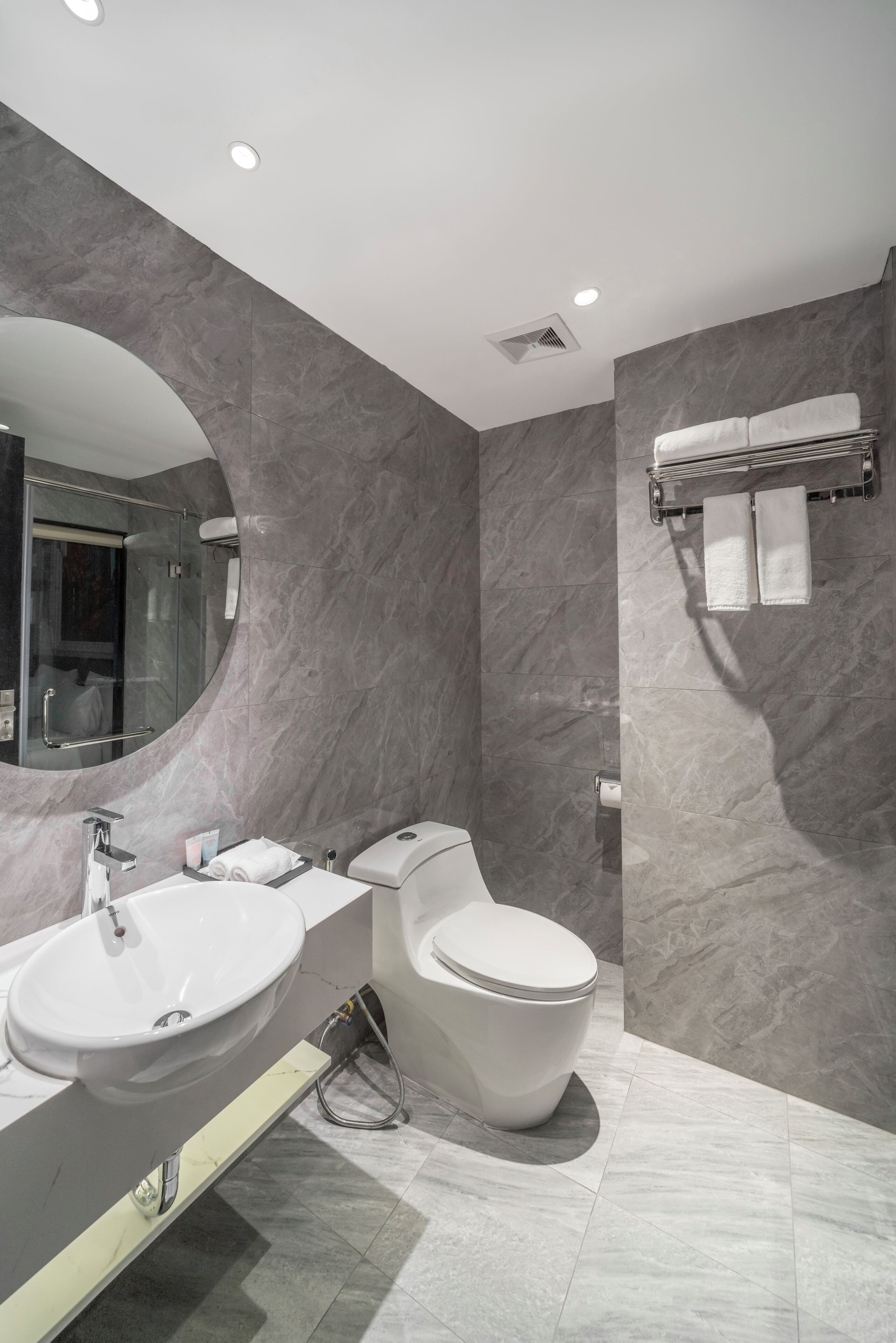 Photo - Luxe Paradise Premium Hotel Nguyen Khac Hieu