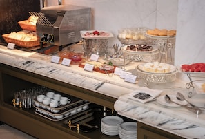 Restaurant - Luxe Paradise Premium Hotel (Hanoi)
