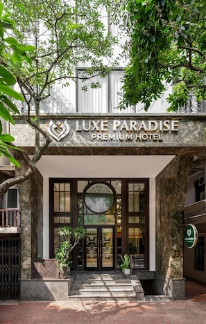 施設の正面