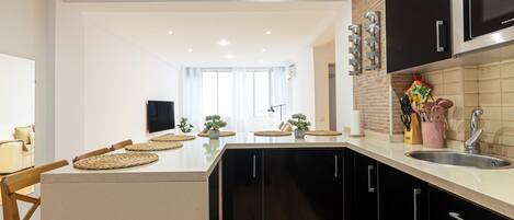 Fridge, microwave, oven, dishwasher