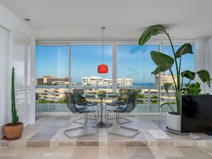 Dining - Lovely apartment for 4 people with A/C, WIFI, TV and terrace (Torremolinos)