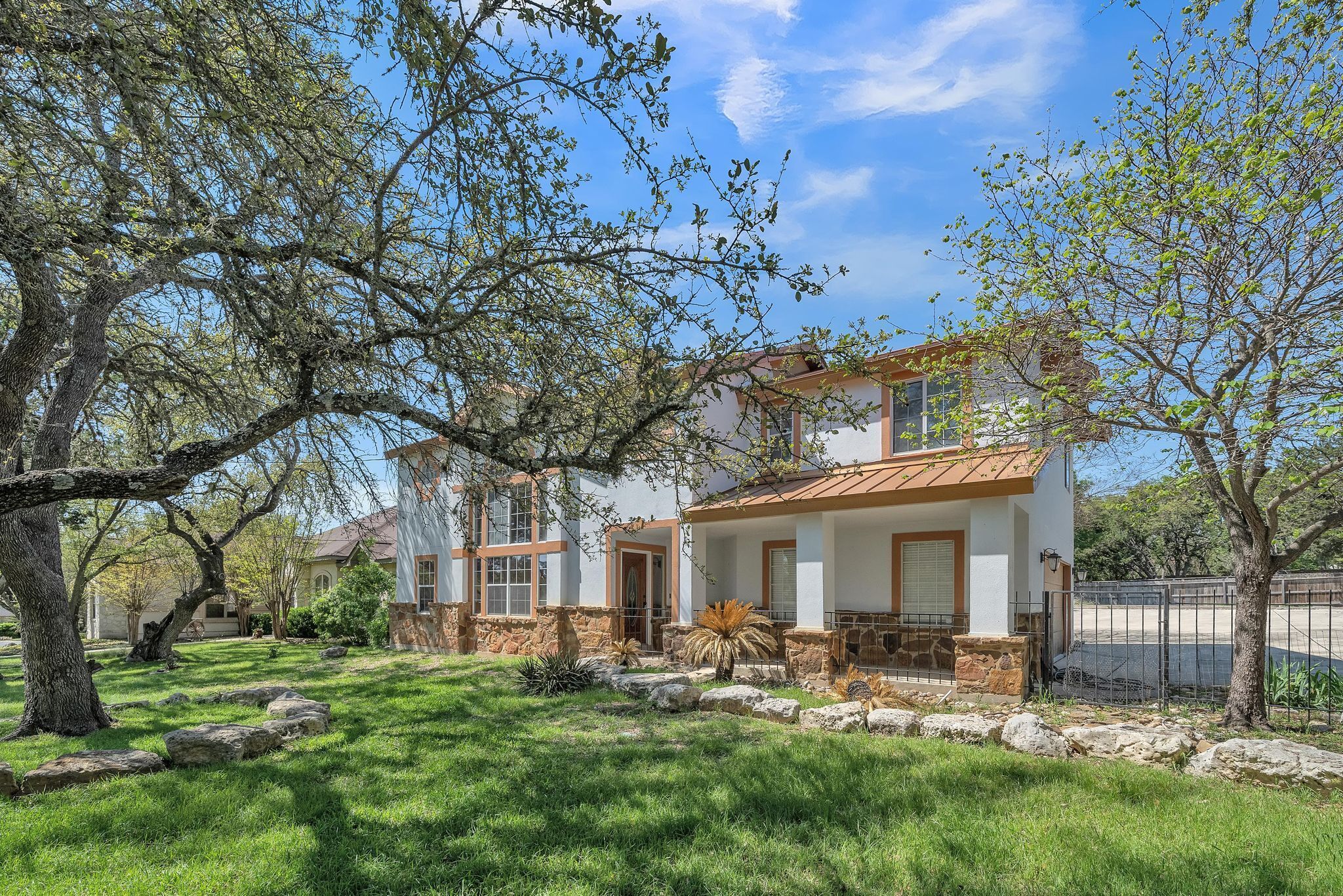 San Antonio Serenity: 23 Min To Six Flags Sleeps 10, 3-Bedroom/2.5Bath