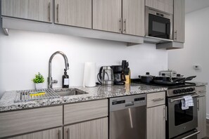 Fridge, microwave, oven, stovetop - Tranquil Studio Haven with Private Balcony! 
 (Birmingham)