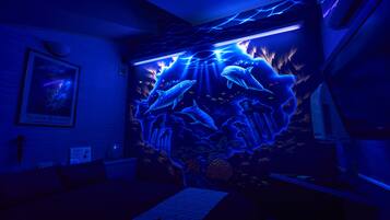 Double Room, 1 Double Bed | Free WiFi, bed sheets