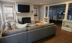 Smart TV, fireplace, computer monitors