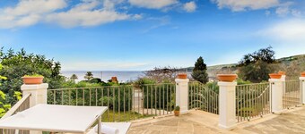 Villa Nice Sea View, Santa Cesarea Terme, Italy
