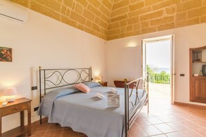 4 bedrooms, free WiFi, bed sheets