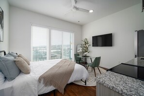 1 camera, ferro/asse da stiro, Wi-Fi, lenzuola