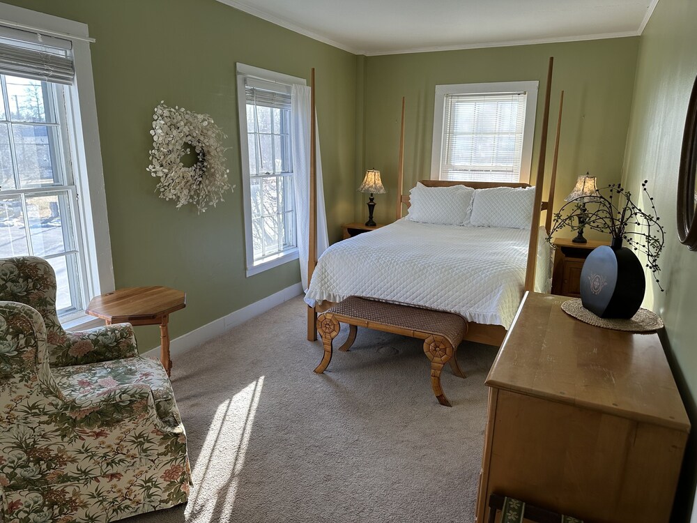 The Covey House 2BR Apt Fitzwilliam Vrbo