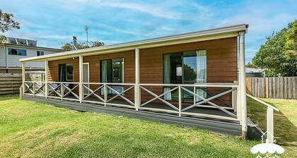 Classic Cocomo, Sandy Point
