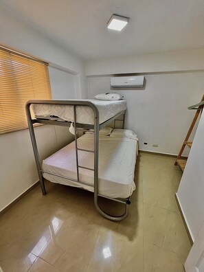 2 bedrooms, iron/ironing board, WiFi, bed sheets - Apartment in Caracas  (Caracas)